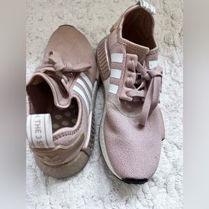 Gently used nude adidas sneakers